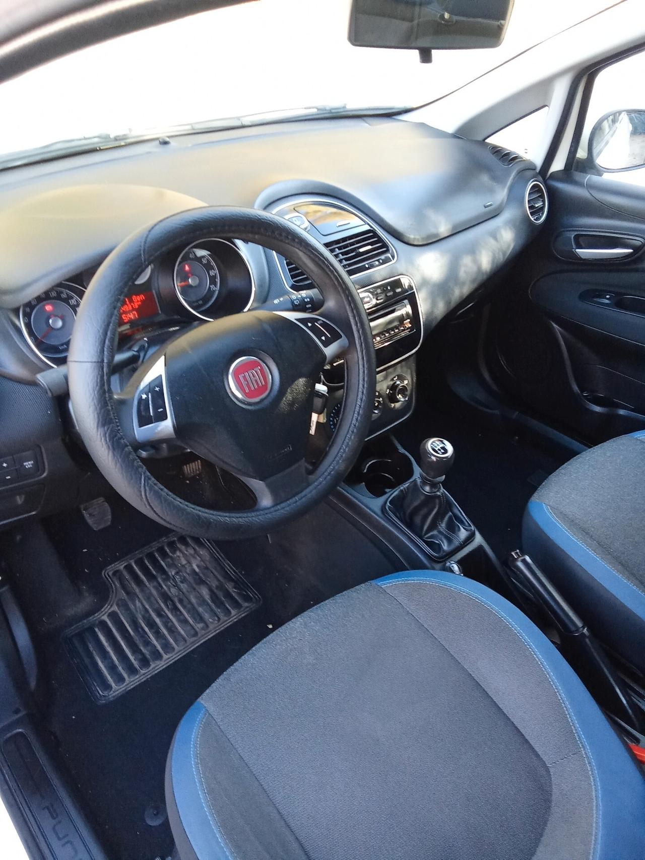 Fiat Punto 1.4 8V 5 porte Natural Power Street 013