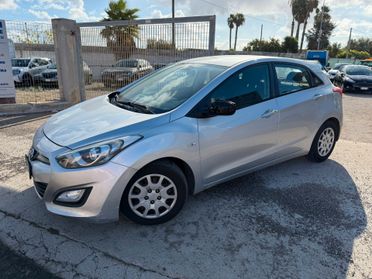 Hyundai i30 1.4 DIESEL - 2013