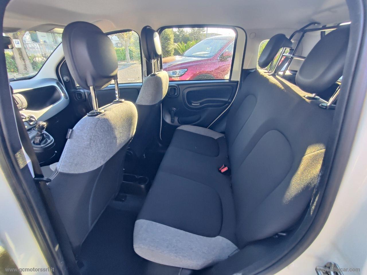 Fiat Panda 1.0 GSE S&S Hybrid Street Van 4 posti