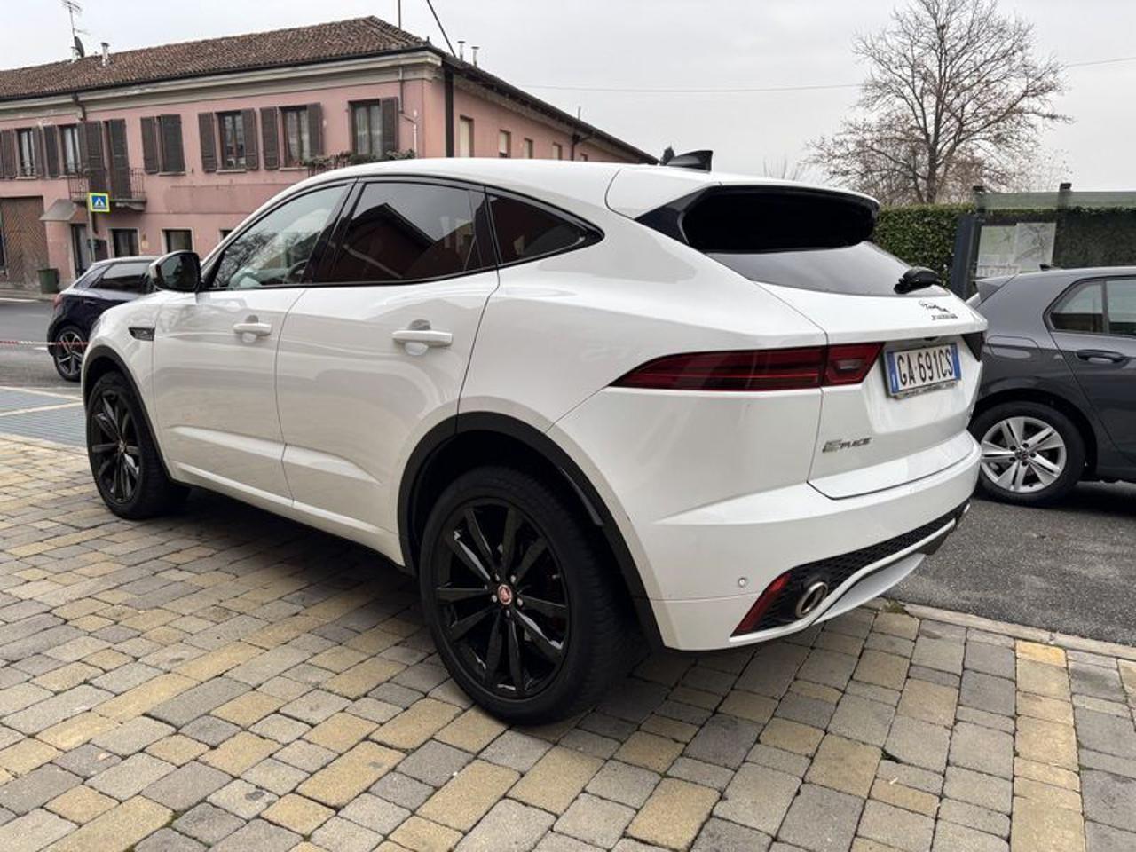 Jaguar E-Pace 2.0D 180 CV AWD aut. R-Dynamic SE