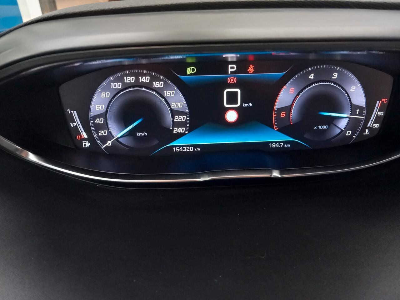 Peugeot 3008 anno 2020 automatica 1.5 diesel 154 mila km