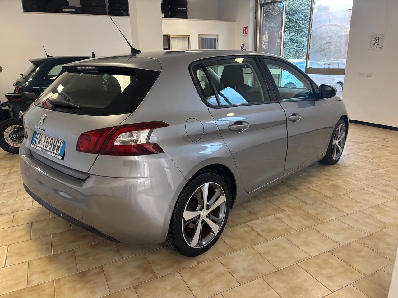 PEUGEOT 308 ANNO 2014 DS 1.6 ADATTA NEOPATENTATI KM 113 MILA