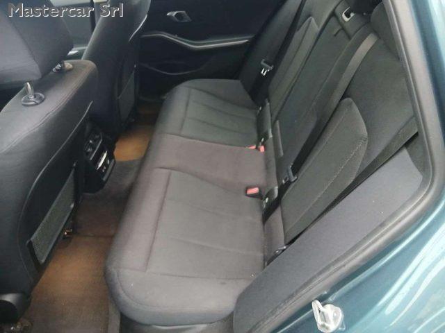 BMW 320 320d Touring xdrive Business Advant. auto -FZ311SE