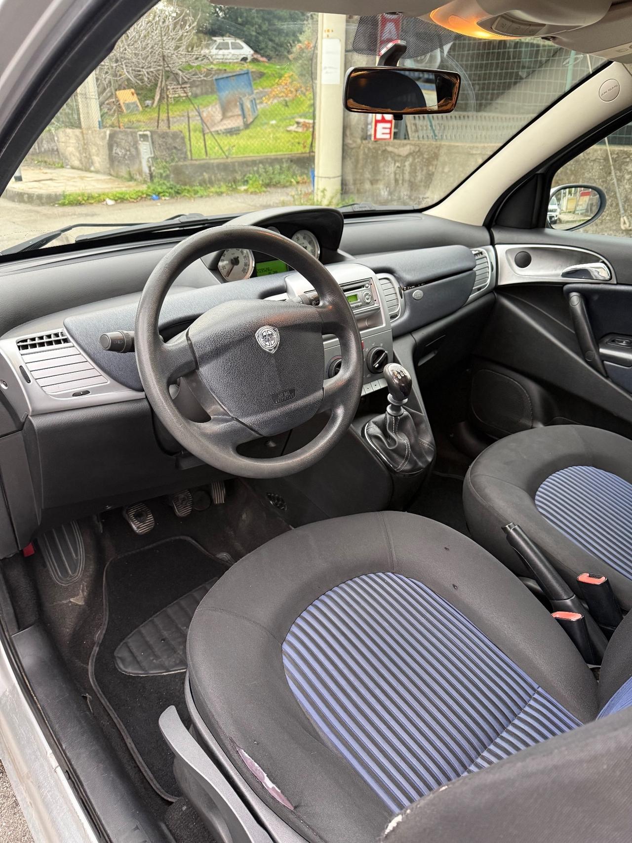 Lancia Ypsilon 1.2 benzina