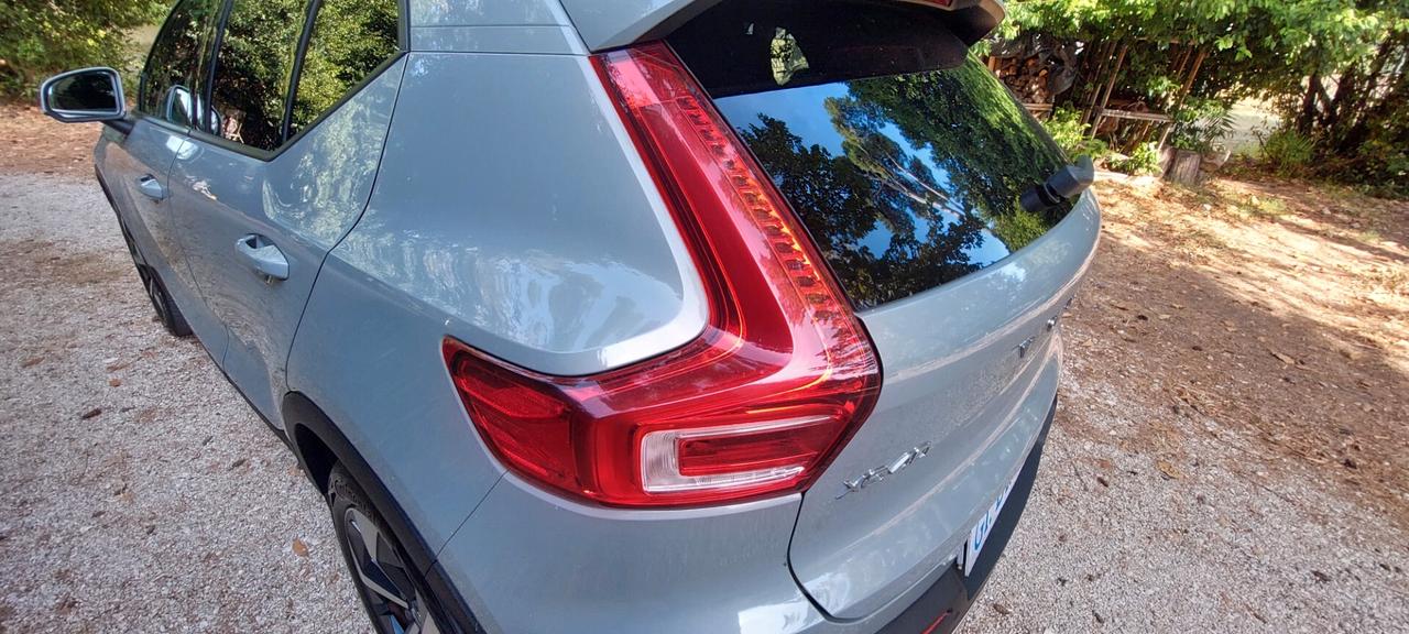 VOLVO XC 40 B3 ULTIMATE PLUS 2.0 IBRIDO 163 CV AUTOMATICA STRAFULL OPTIONAL NUOVA