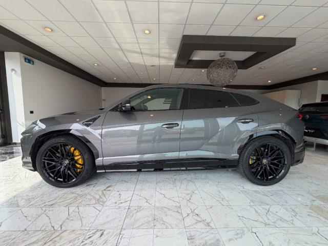 LAMBORGHINI Urus 4.0 650CV