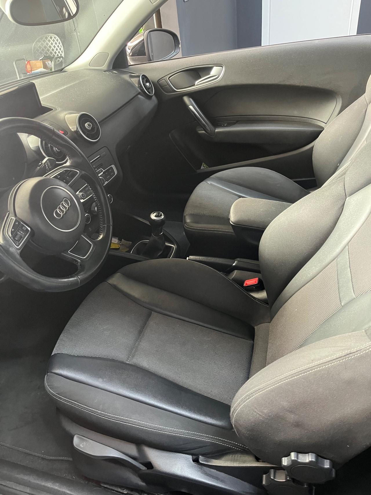 Audi A1 Sportback 1.6 TDI 116 CV (2017) – Prestazioni e Stile