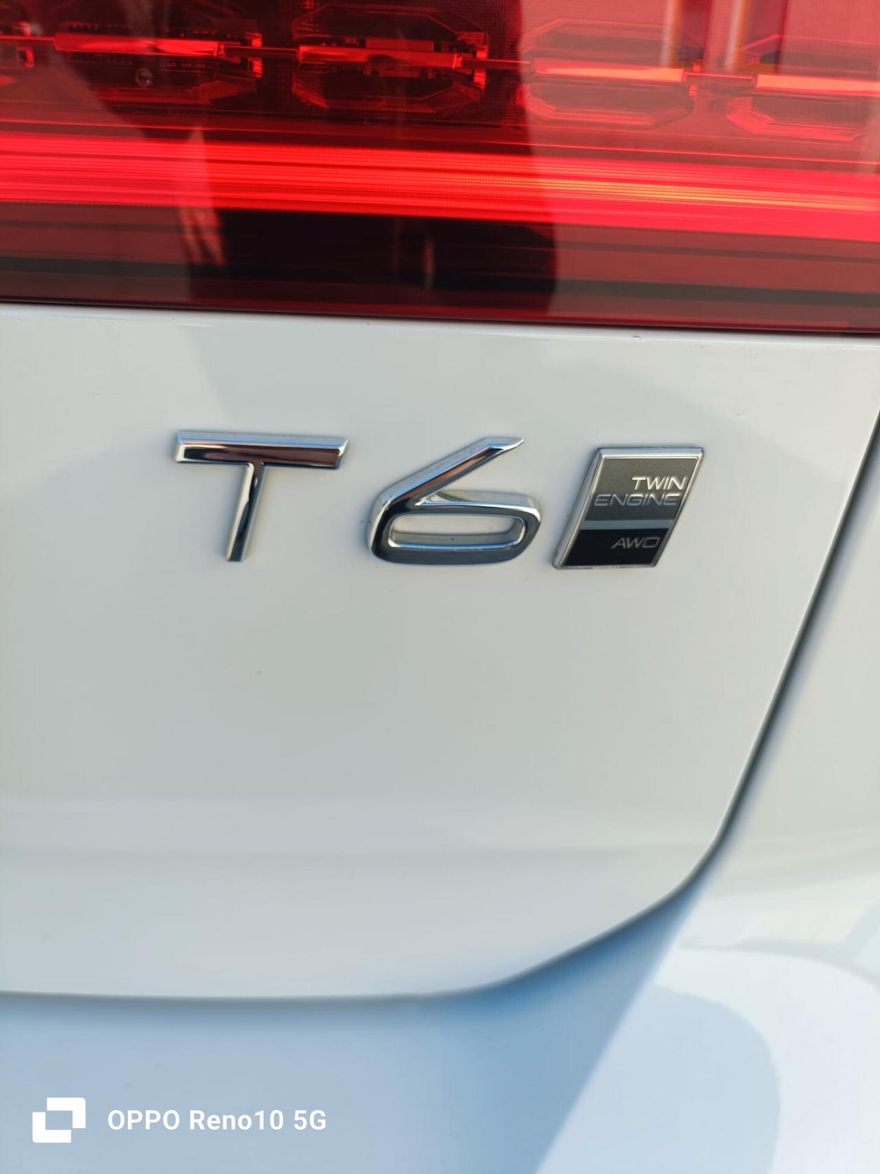 Volvo V60 T6 Recharge AWD Plug-in Hybrid Inscription Expression