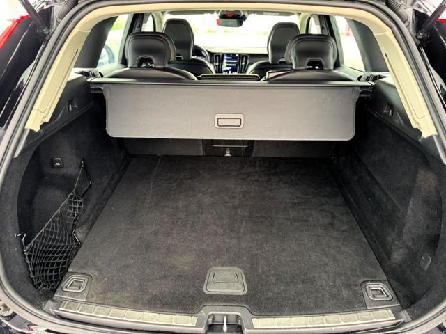 VOLVO XC60 B4 (d) 197cv Geartronic Momentum Pro