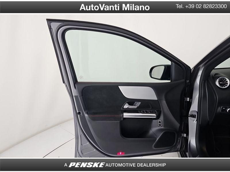 Mercedes-Benz Classe B B 180 AMG Line Premium Plus auto