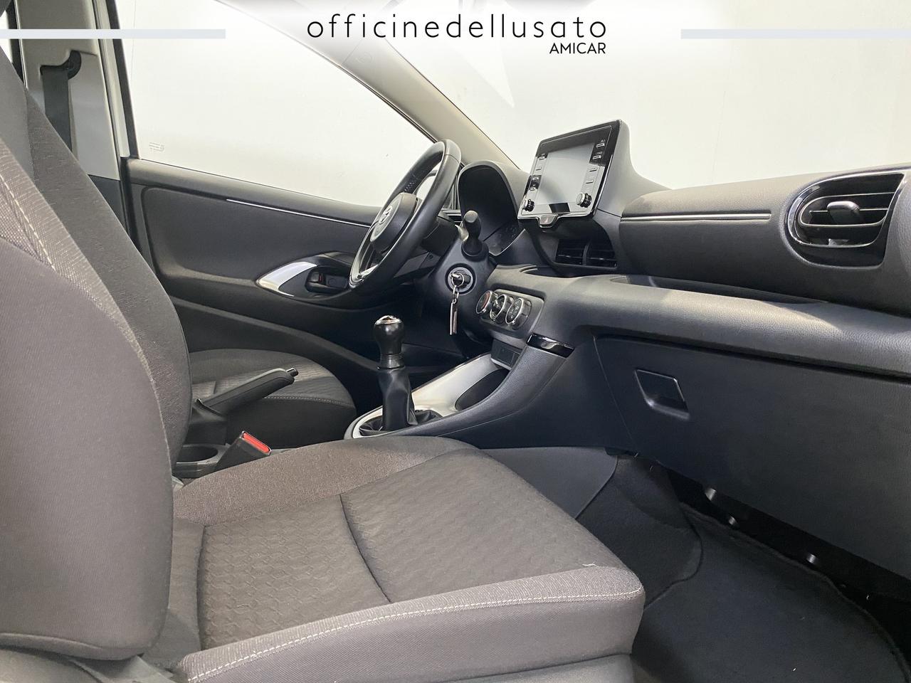 Toyota Yaris 1.0 vvt-i active