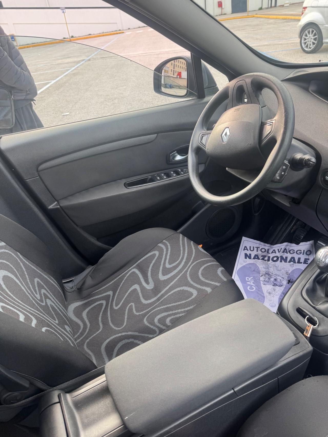 Renault Scenic Scénic 1.5 dCi 110CV Confort