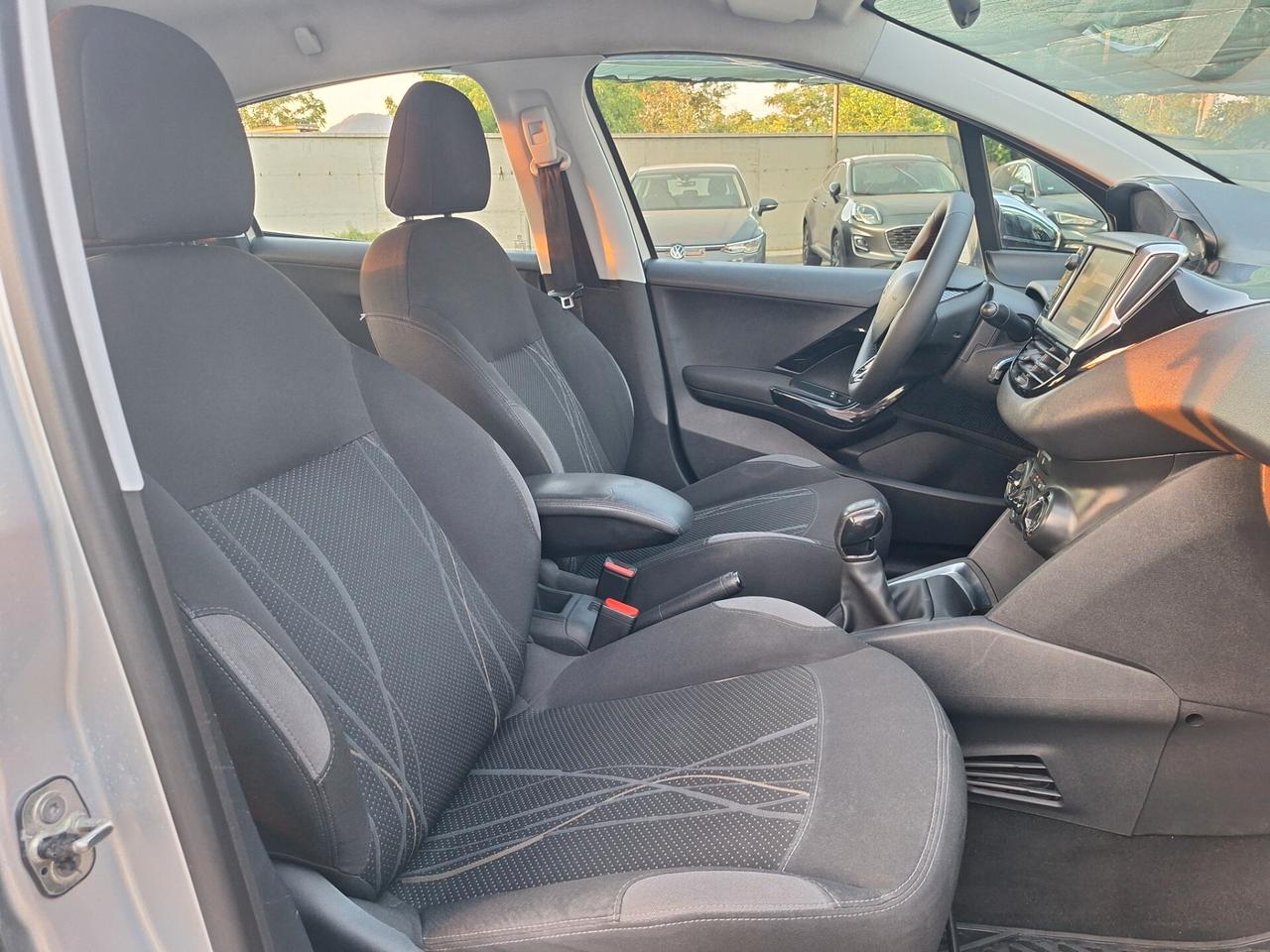 Peugeot 208 1.4 HDi 68 CV 5 porte Active