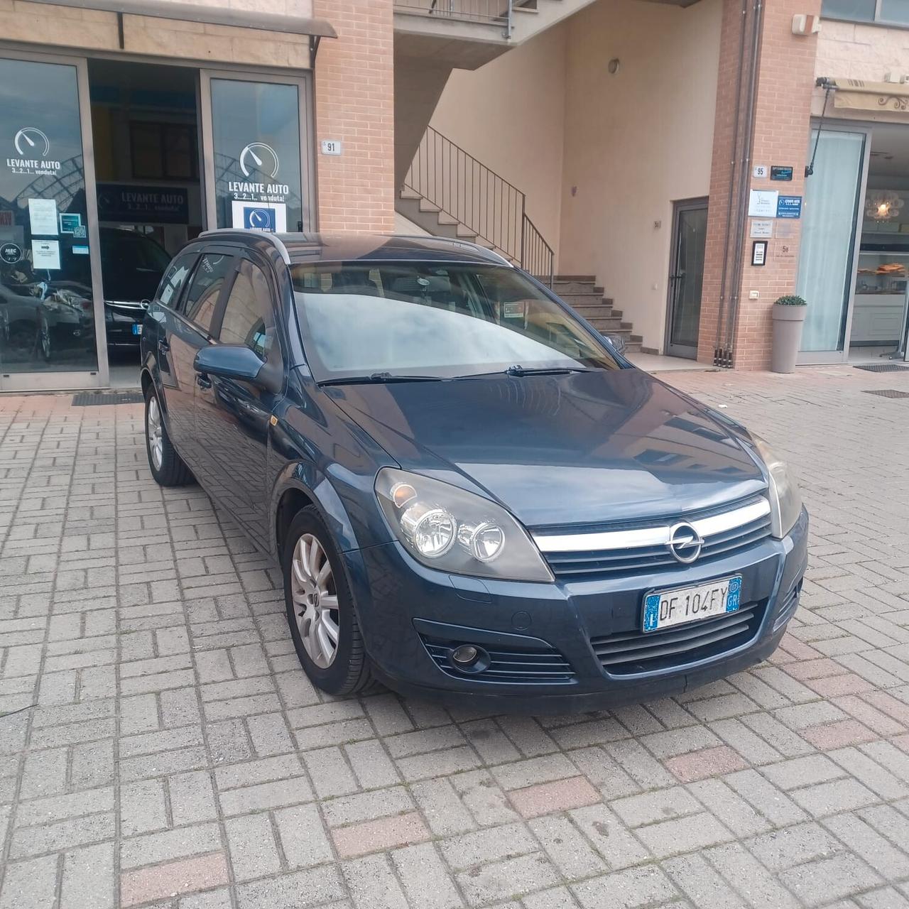 UNICO PROPRIETARIO TAGLIANDI UFFICIALI ASTRA 1.7 TDI SW