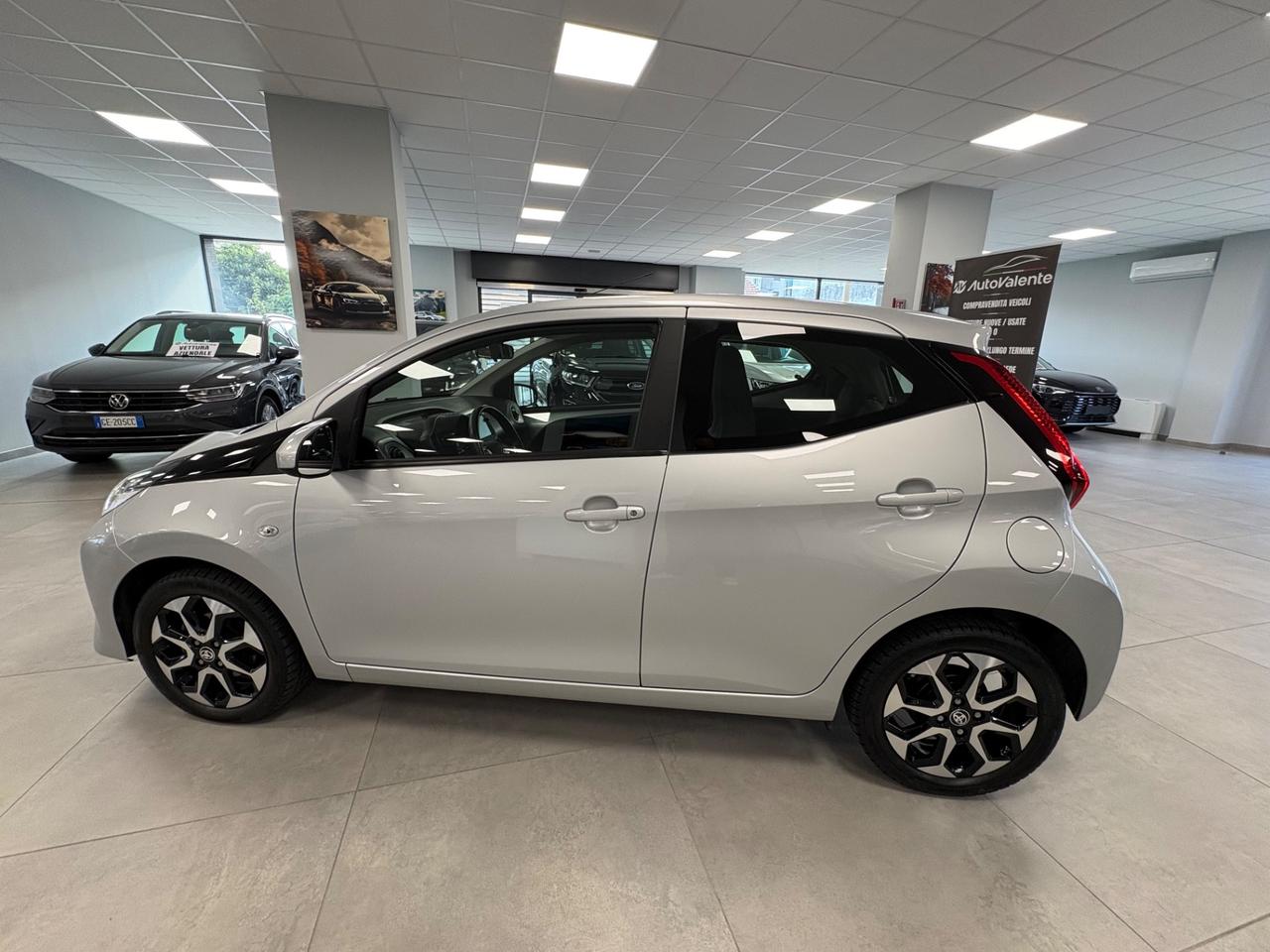 Toyota Aygo Connect 1.0 VVT-i 72 CV 5 porte x-fun