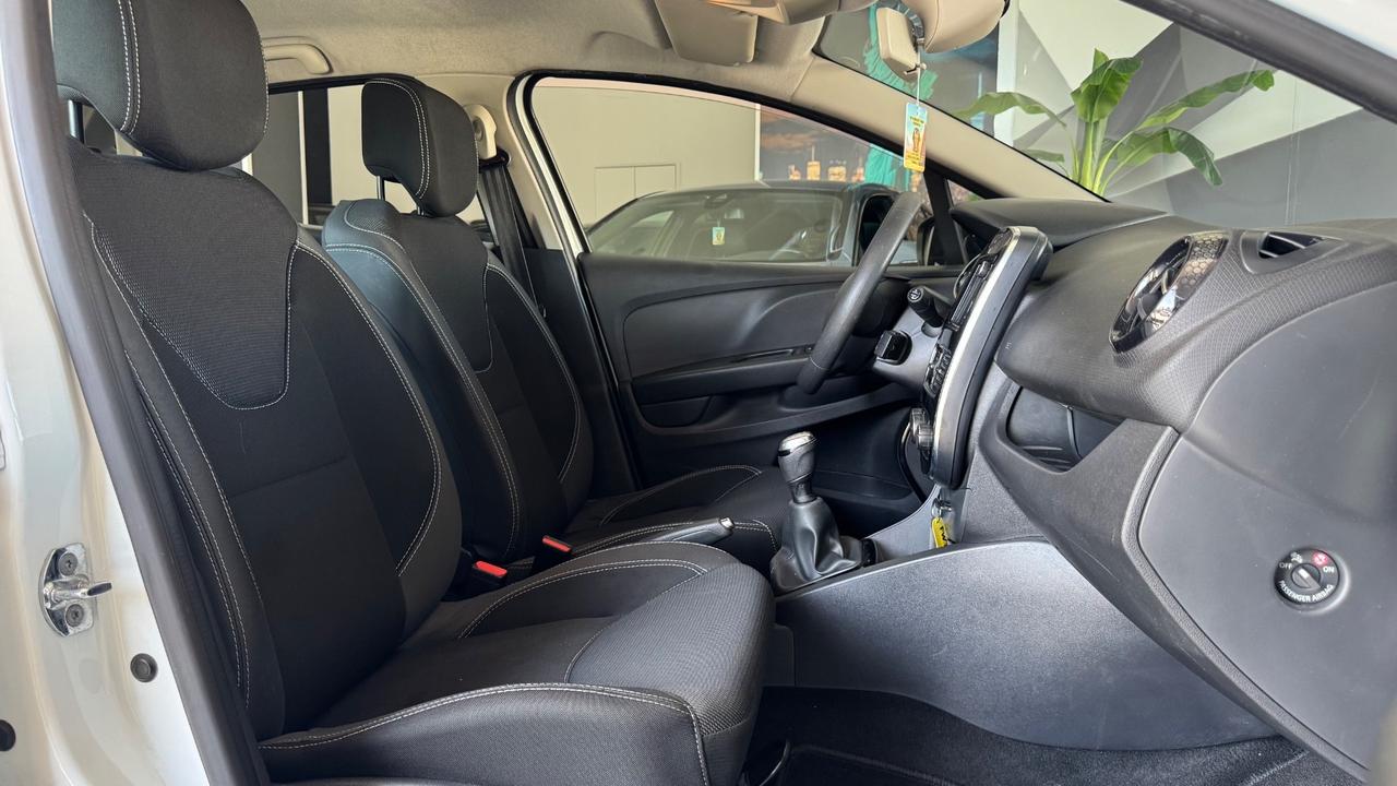 Renault Clio dCi 8V 90 CV 5 porte Moschino Life