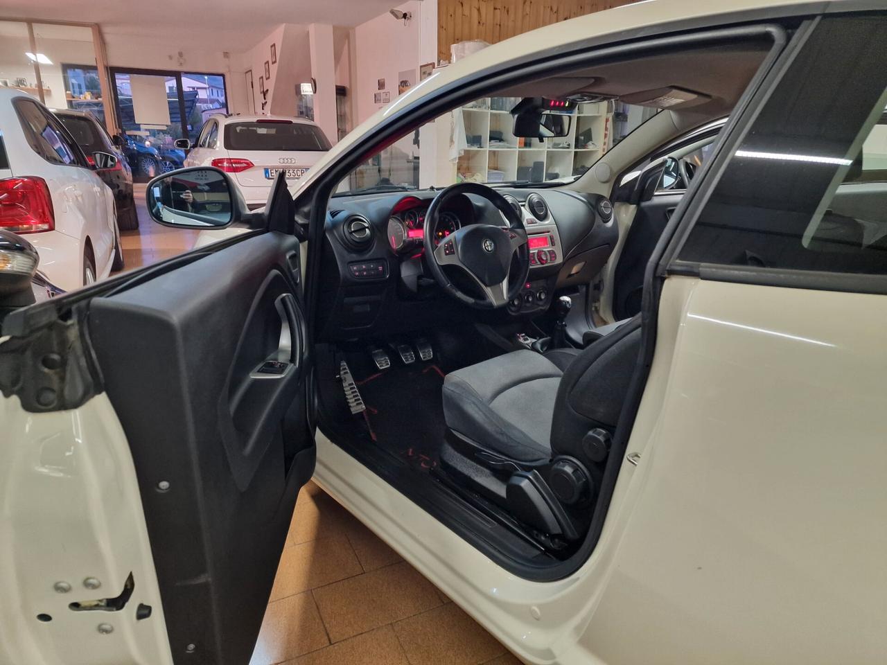 Alfa Romeo MiTo 1.4 78 CV Distinctive Sport Pack