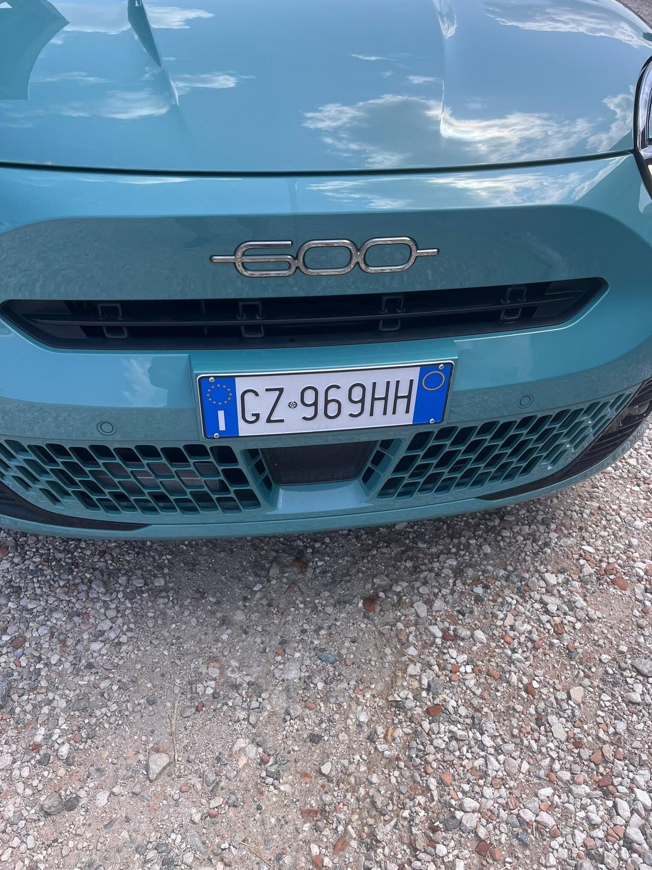 600 HYBRID 110 CV