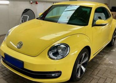 Volkswagen Maggiolino 1.2 TSI Design 105CV – Cerchi 18”, Sound Fender, Sedili Riscaldati