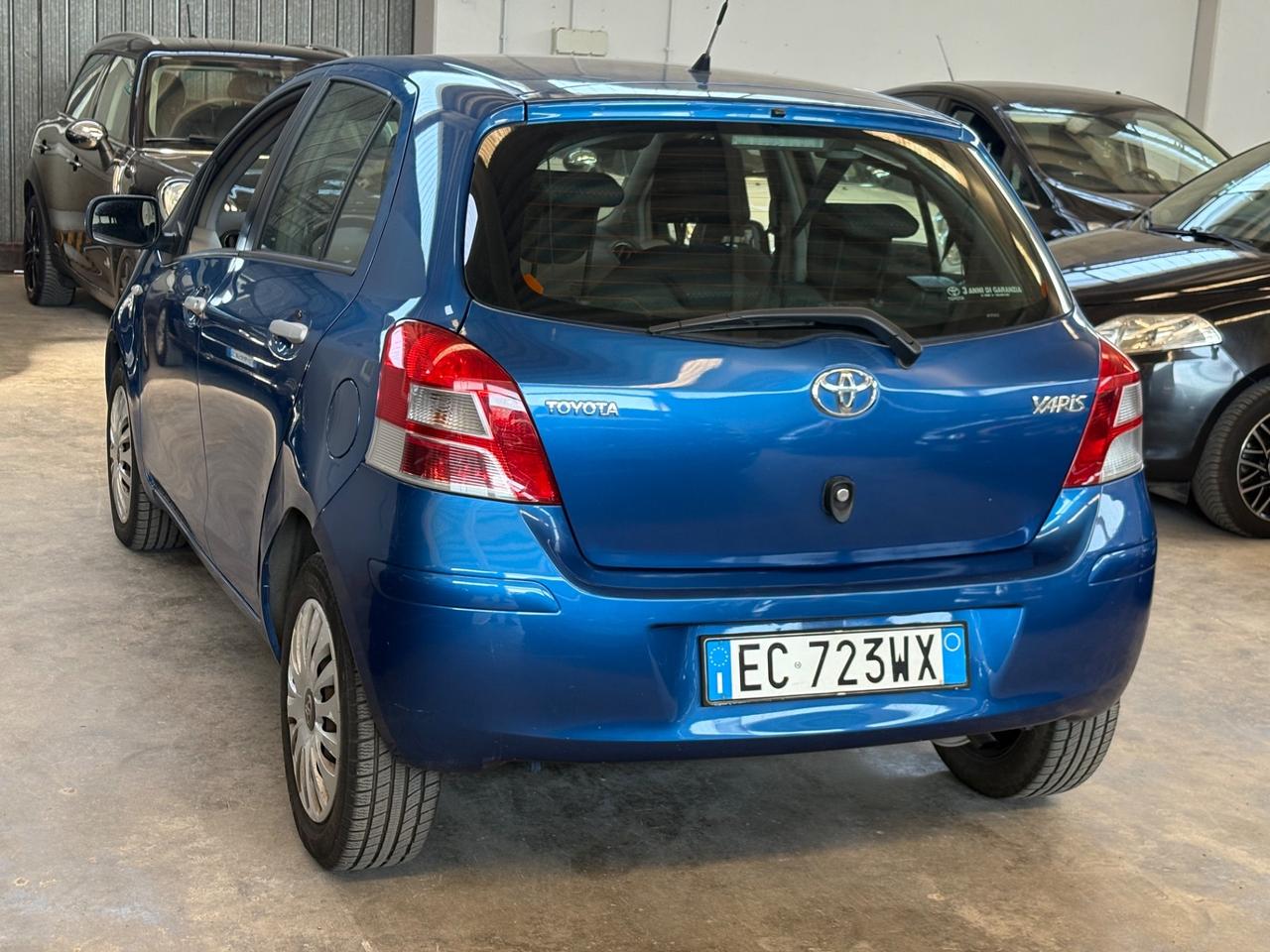 Toyota Yaris 1.0 5 porte Sol