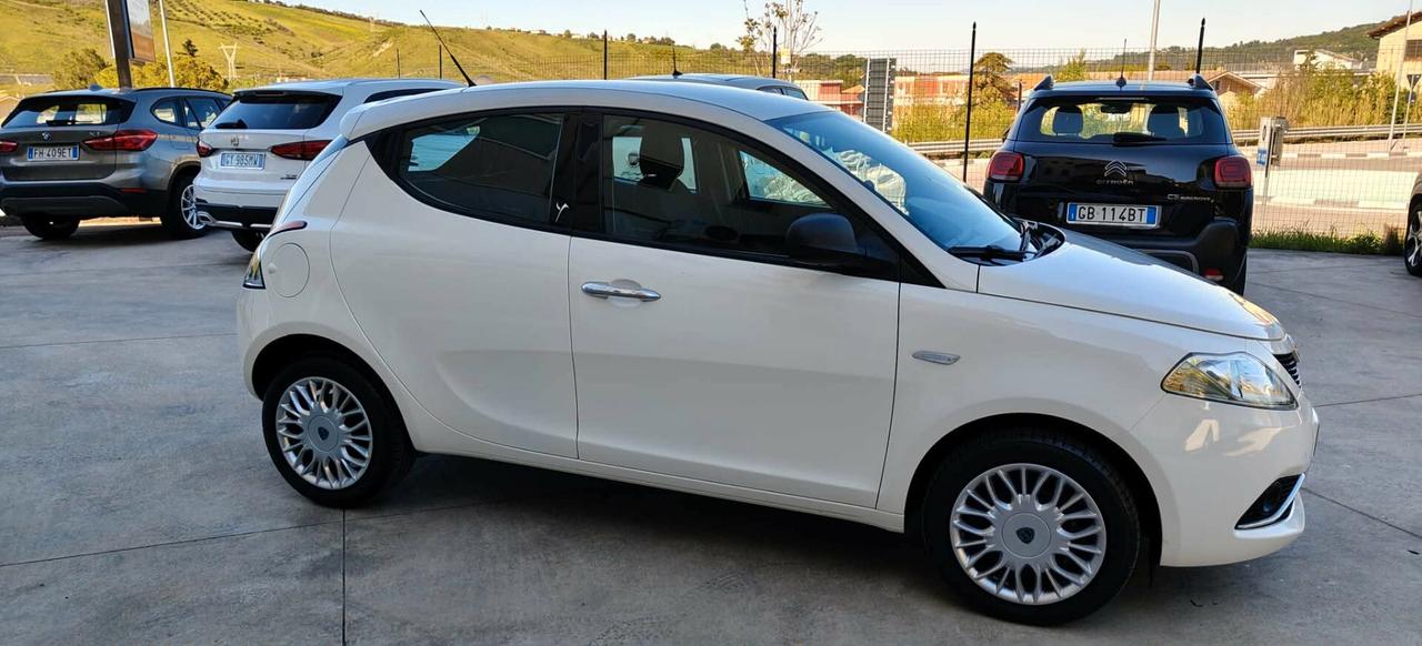 Lancia Ypsilon 1.2 69 CV "KM 41000"