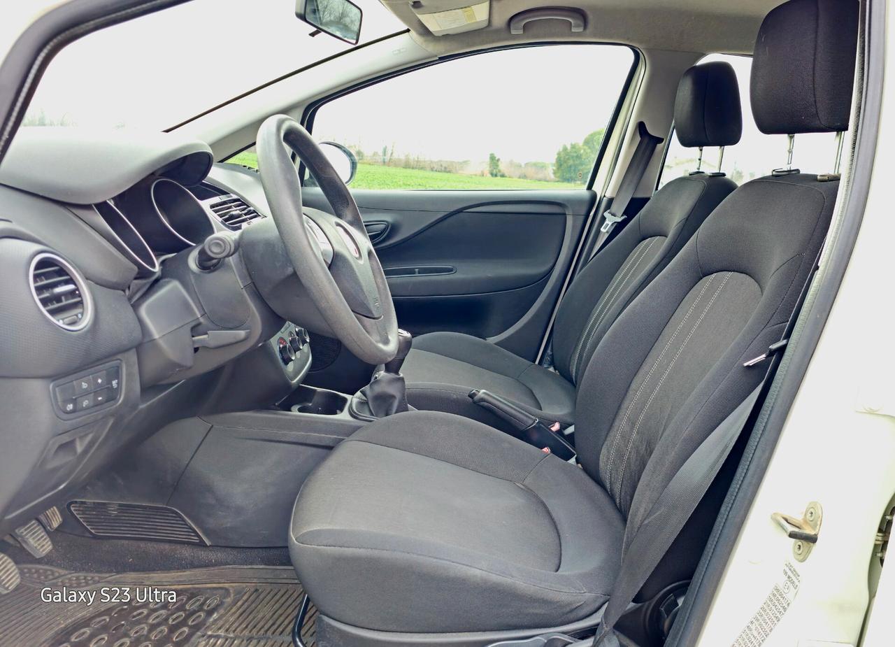 FIAT PUNTO 1.3 MULTIJET EURO 5 OK NEOPATENTATI GARANZIA 12 MESI