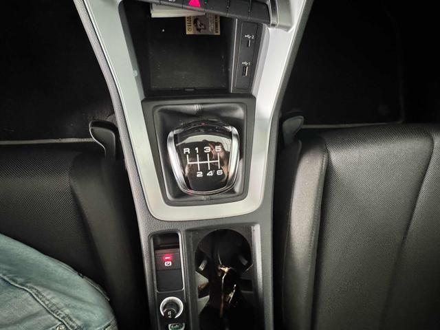 AUDI Q3 35 TFSI Business Advanced