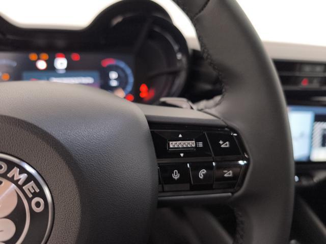 ALFA ROMEO Junior 1.2 ibrida Speciale 145cv edct6