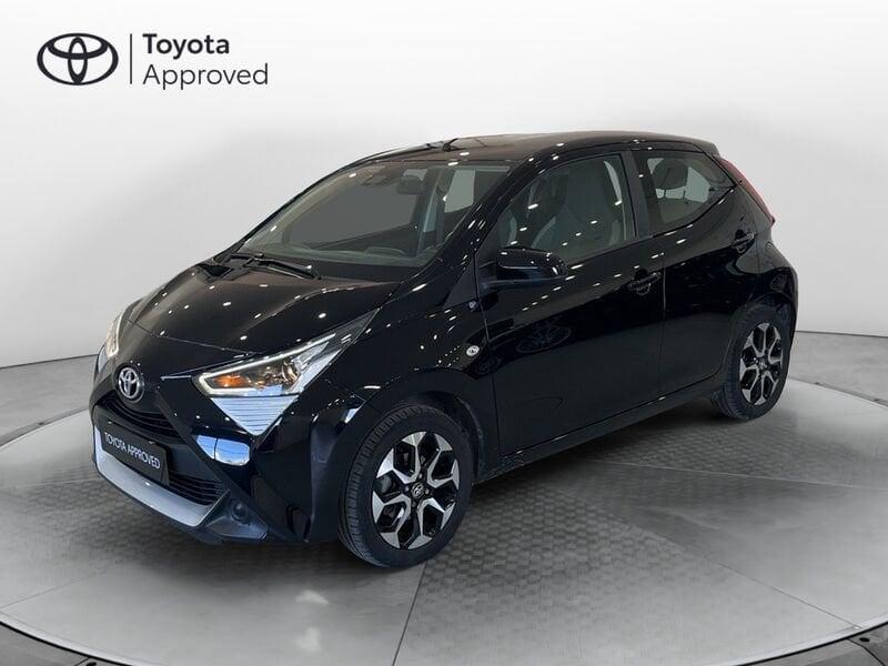 Toyota Aygo Connect 1.0 VVT-i 72 CV 5 porte x-play