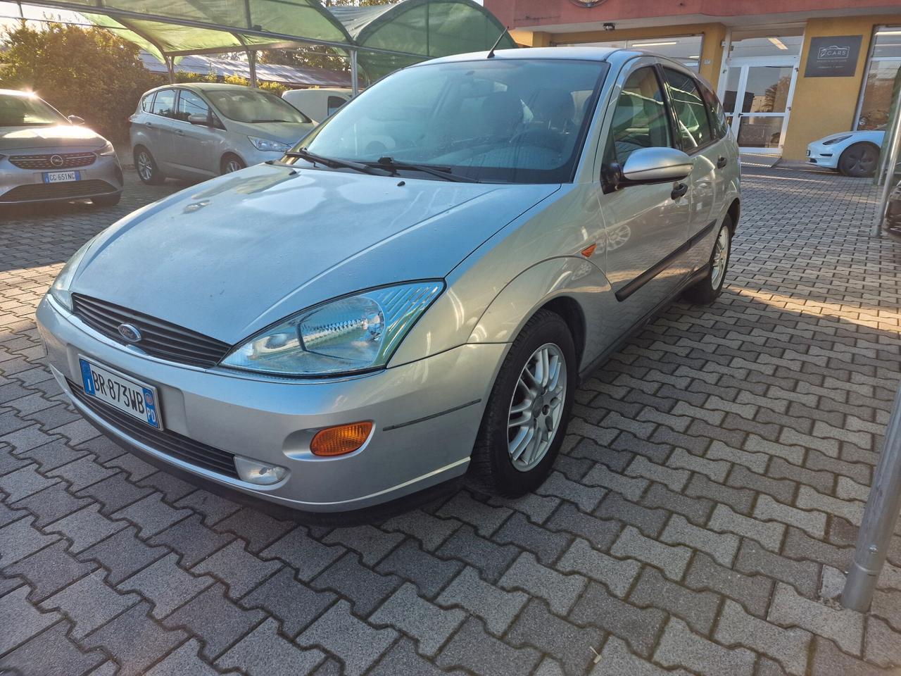 Ford Focus 1.8 TDDi cat 5p. Zetec