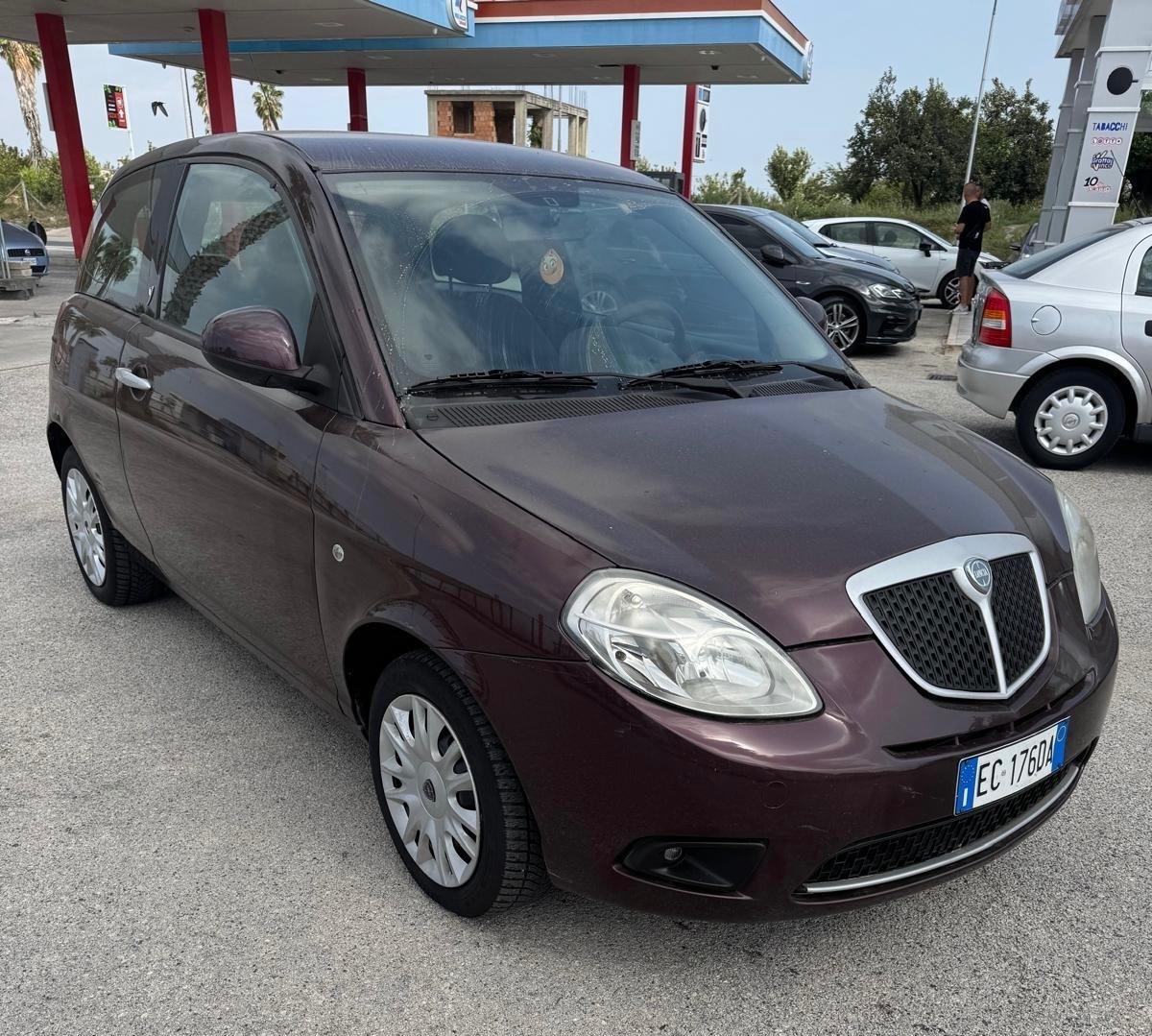 Lancia Ypsilon 1.3 MJT 75 CV
