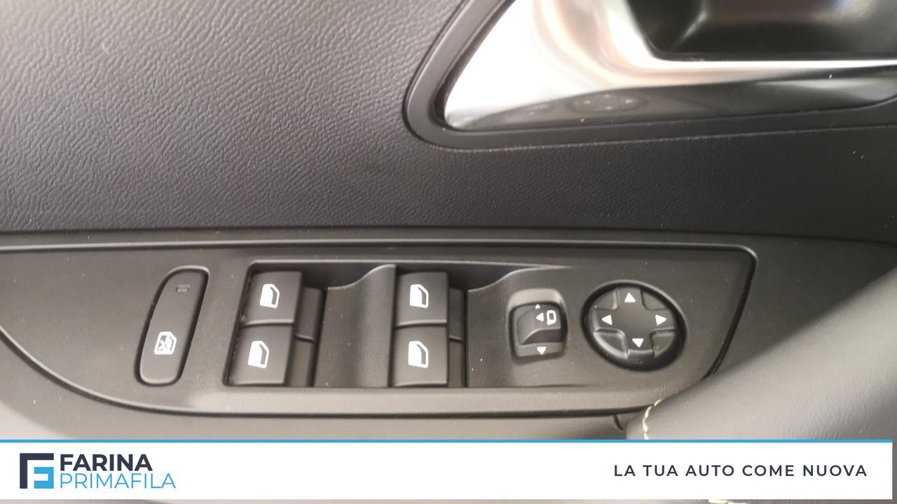 PEUGEOT 2008 II 2023 - 2008 1.2 hybrid GT 145cv e-dcs6