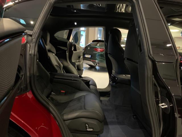 FERRARI Purosangue Purosangue V12 719HP "BREMBO CARBON CERAMIC"