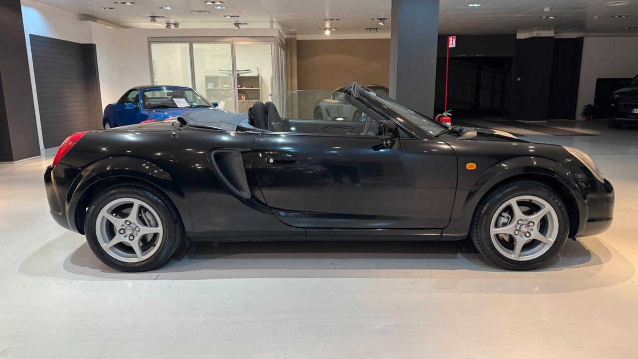 Toyota MR2 1.8i 16V CABRIO - 2002