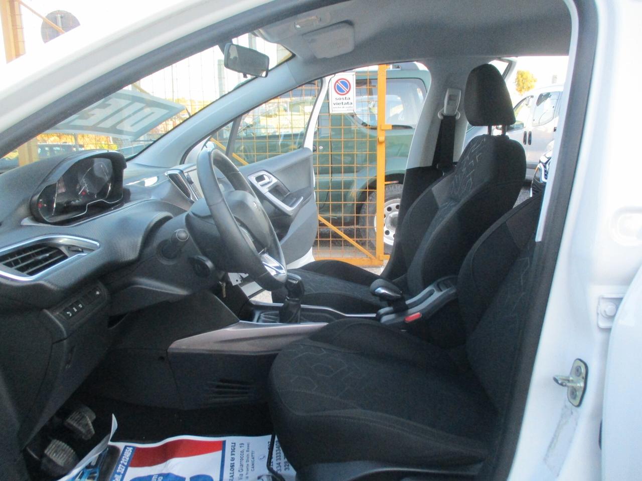 Peugeot 2008 1.6 e-HDi 92 CV MOLTO BELLA 2014