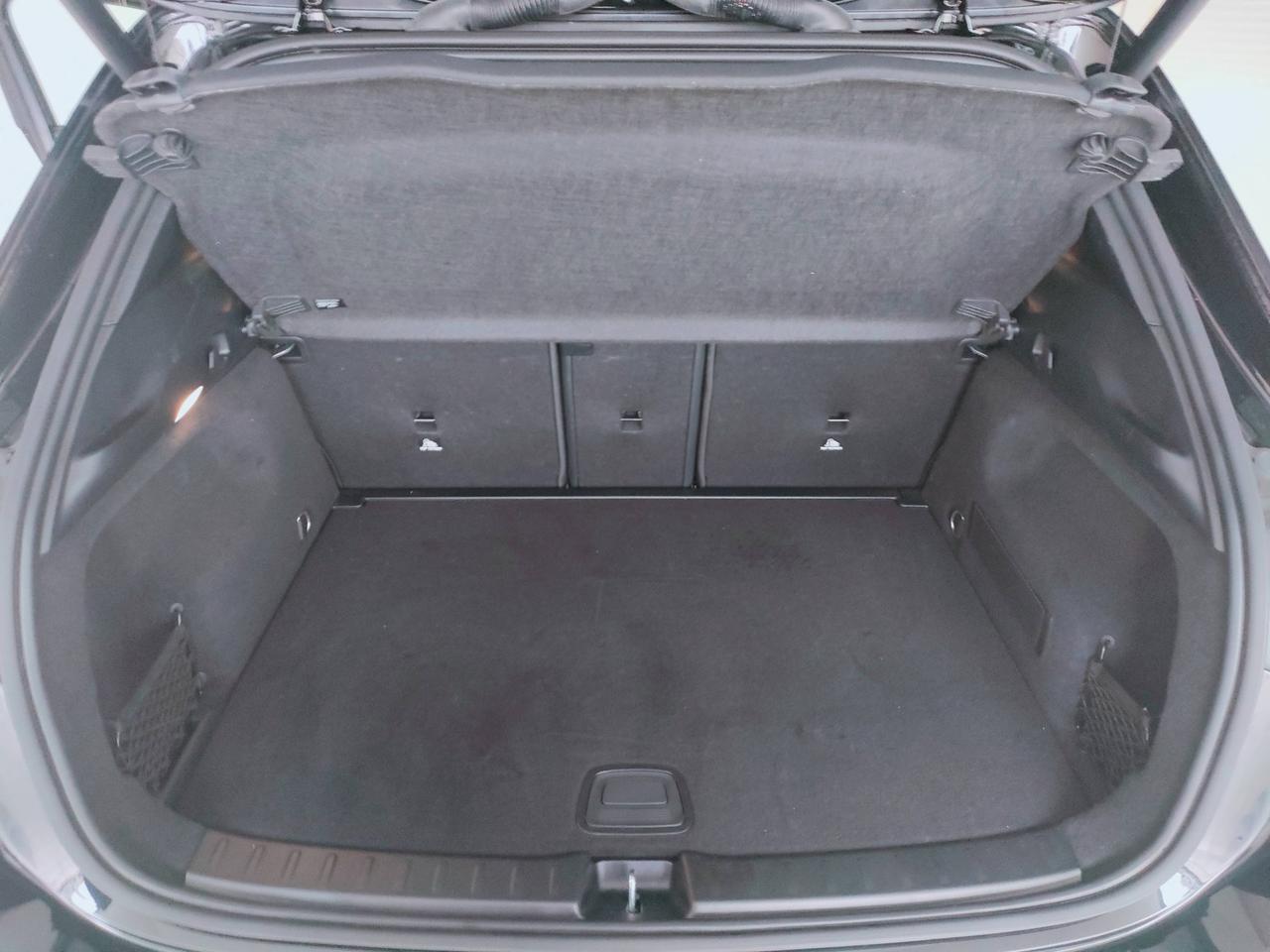 Mercedes-Benz GLA 180 d Automatic