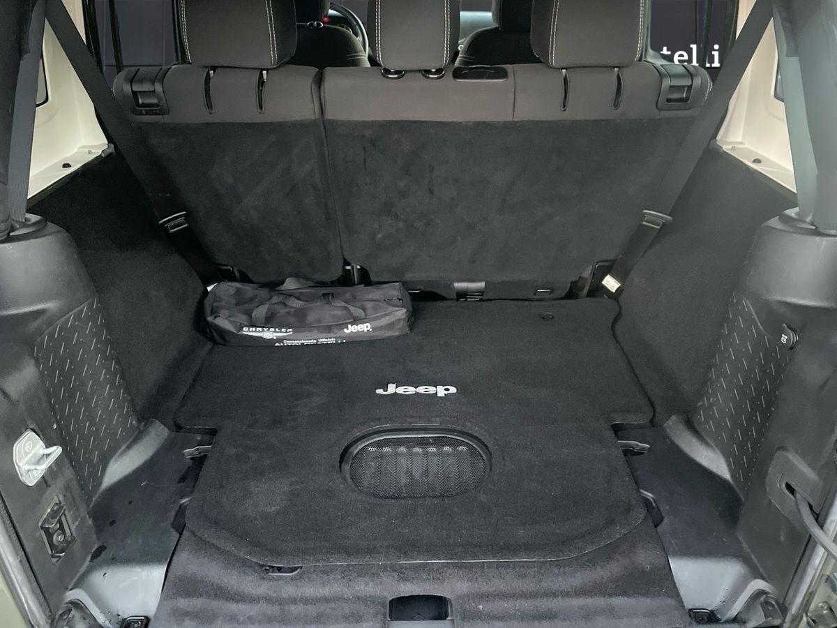 JEEP Wrangler III 2011 Unlimited - Wrangler Unlimited 2.8 crd Rub