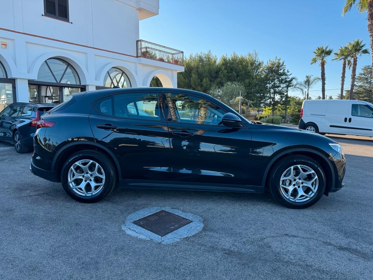 Alfa Romeo Stelvio 2.2 Turbodiesel 160 CV AT8 RWD Business