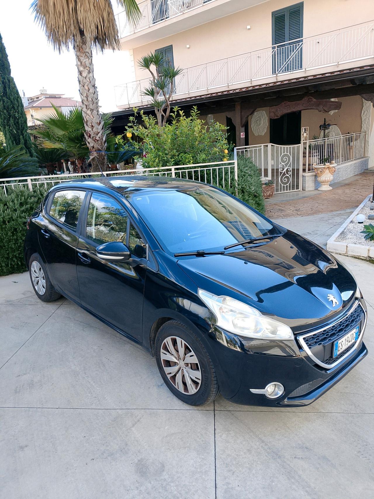 Peugeot 208 1.2 VTi 82 CV 5 porte Allure