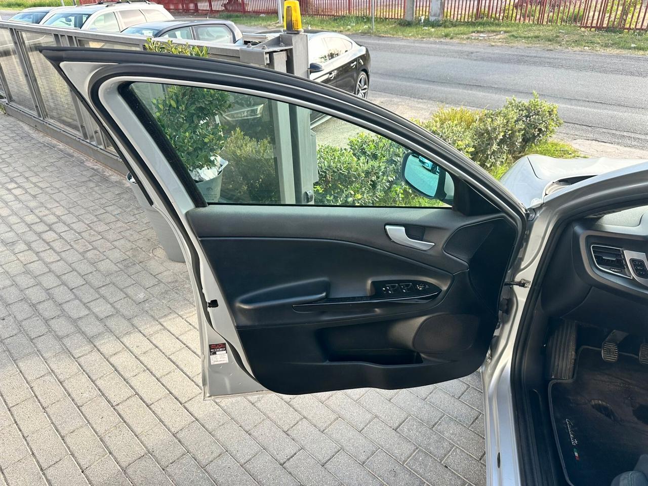 Alfa Romeo Giulietta 2.0 JTDm-2 140 CV Distinctive