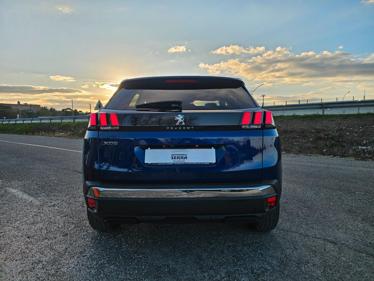 Peugeot 3008 BlueHDi 130 S&S EAT8 Business