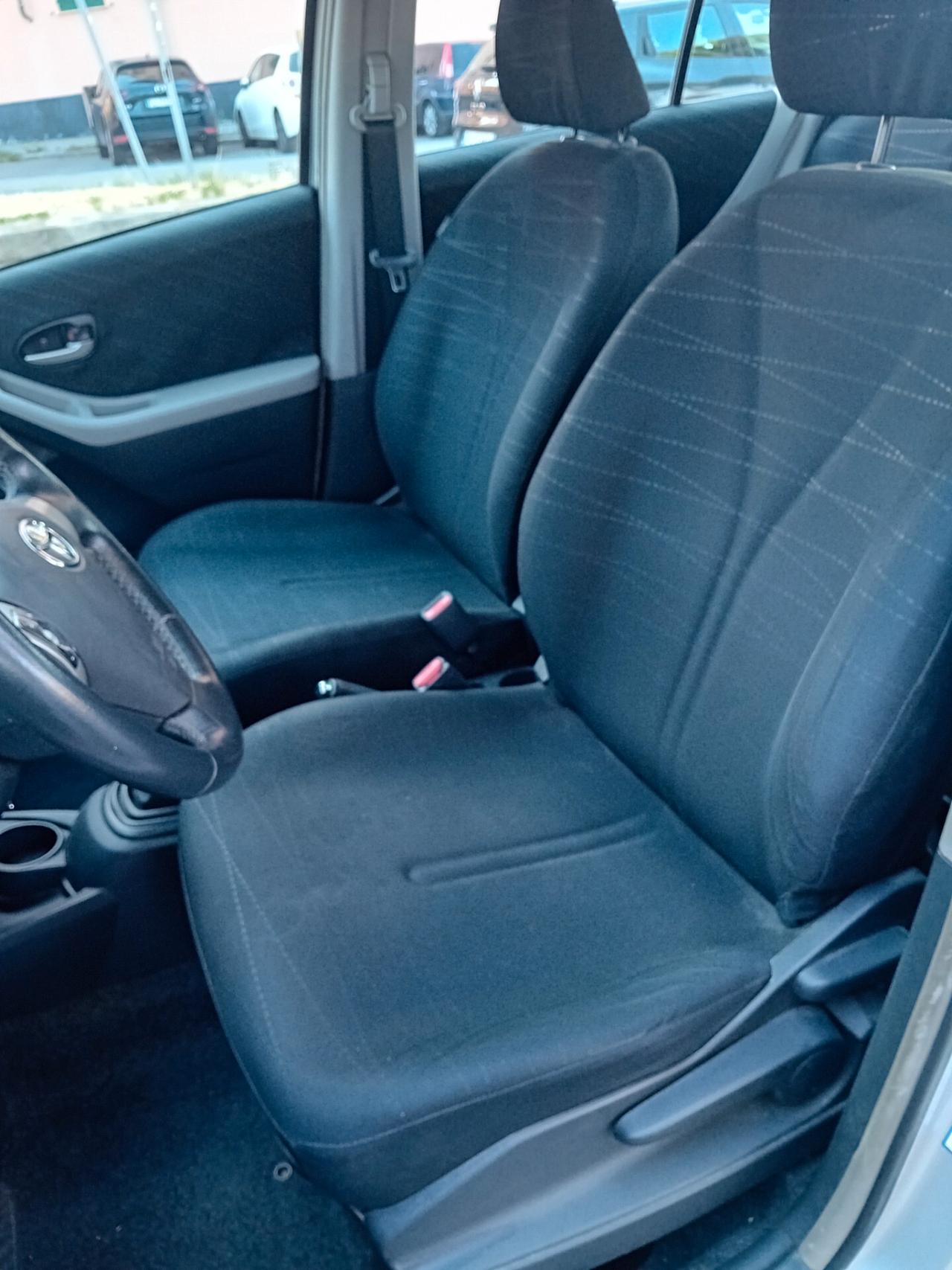 Toyota Yaris 1.3 5 porte