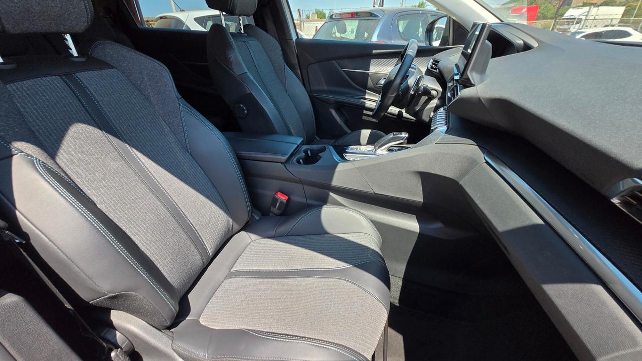 Peugeot 5008 BlueHDi 130 S&S EAT8 Allure Pack