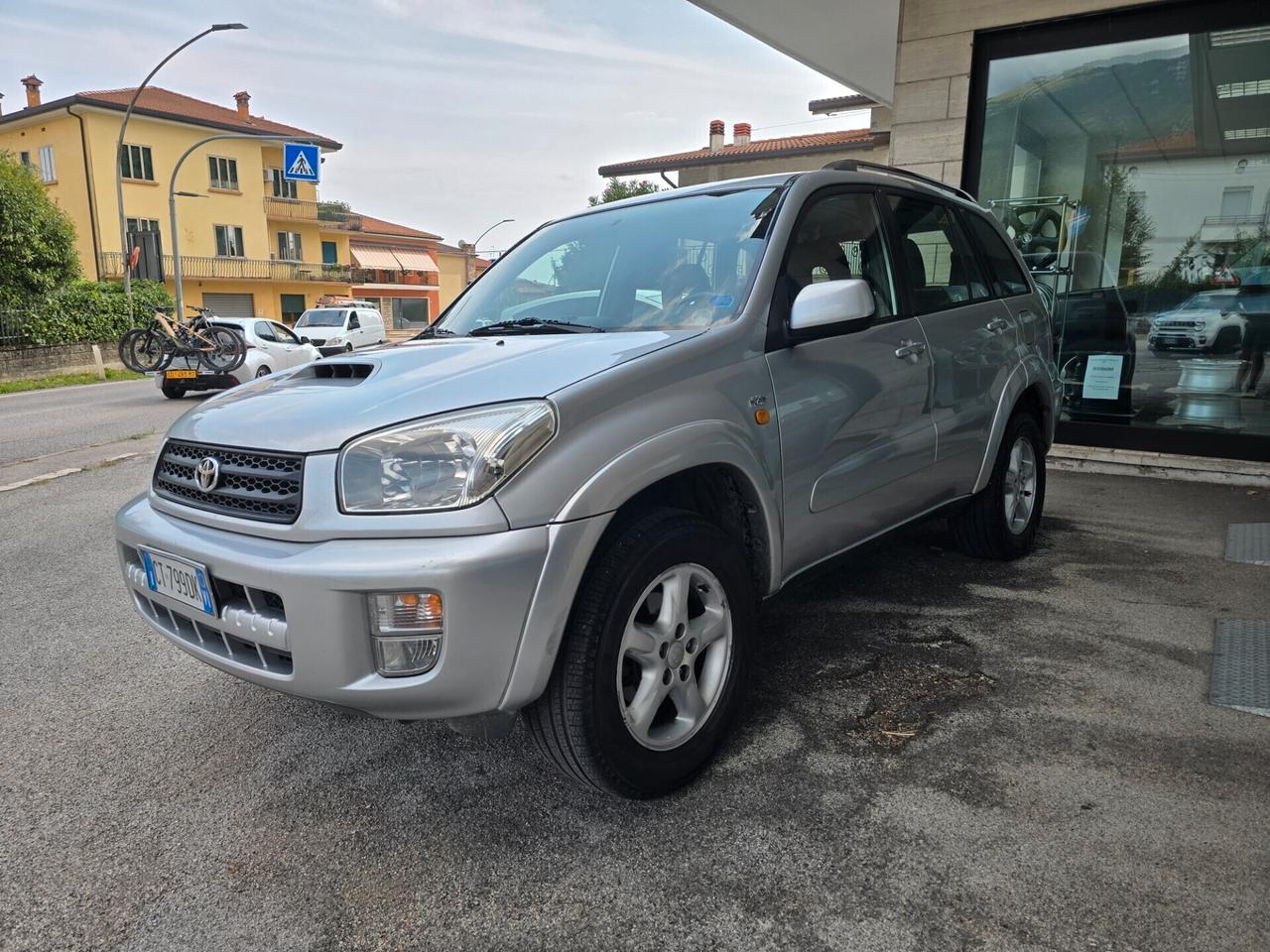 Toyota RAV 4 2.0 D4-d 5porte Sol