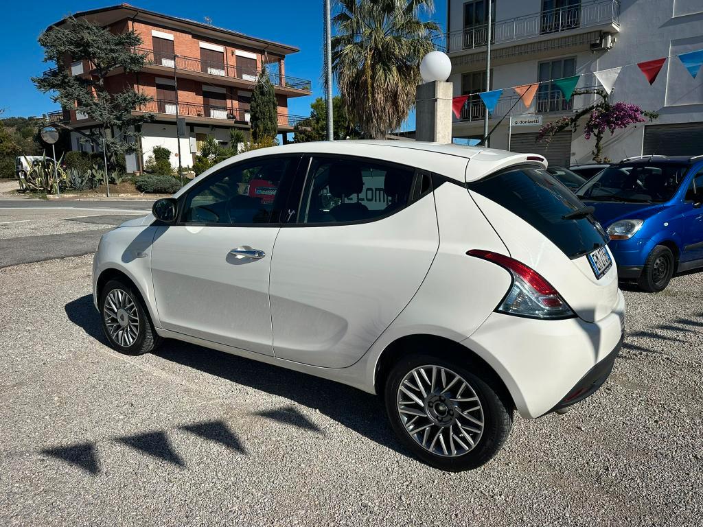 Lancia Ypsilon 5 Porte Ypsilon 1.3 mjt Gold s&s 95cv