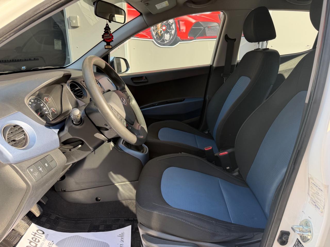 Hyundai i10 1.0 MPI Login 2015