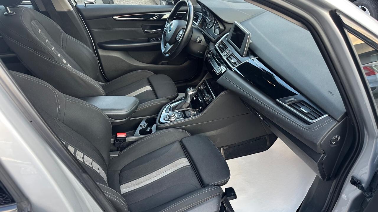Bmw 2er Active Tourer 218d Sport automatica tetto