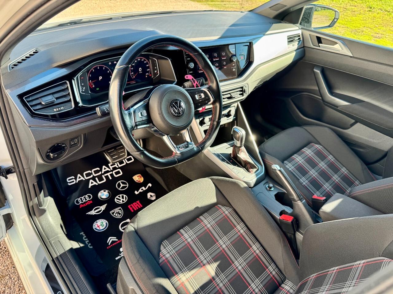 Volkswagen Polo GTI 2.0 TSI 200CV DSG | PREZZO PROMO