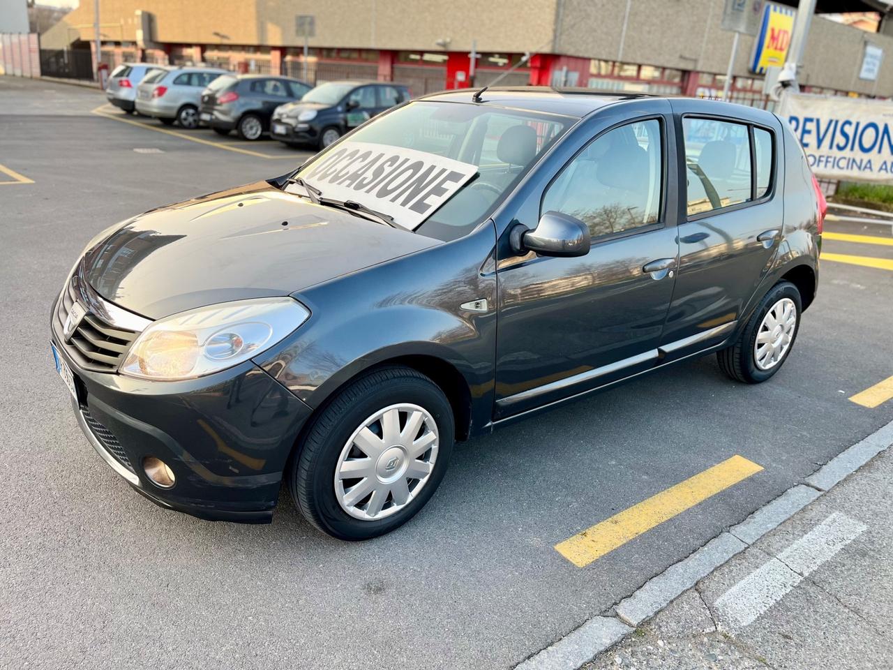 Dacia Sandero 1.4 8V Lauréate