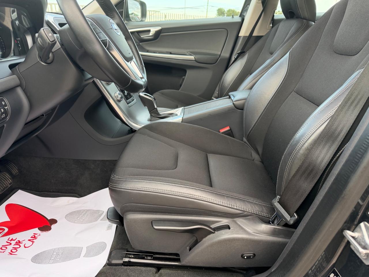 VOLVO XC 60 2.0 D3 150CV GEARTRONIC MY17 69000KMM